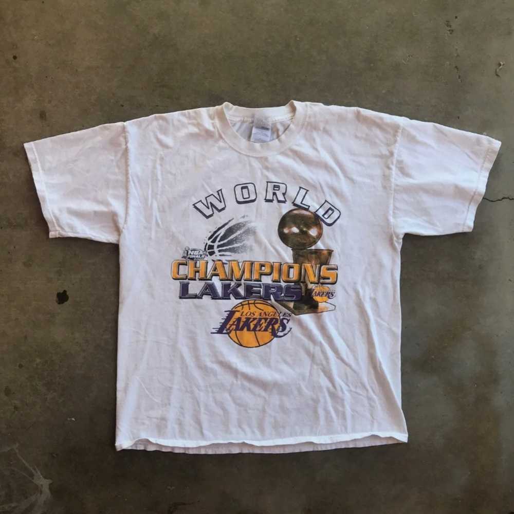 LA Lakers Vintage NBA Finals 2000 Champs